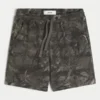 Camouflage-Fleece-Shorts über dem Knie