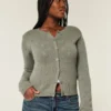 Cardigan mit Ösen und Rundhalsausschnitt Cardigan mit Ösen und Rundhalsausschnitt
