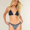Cheeky-Bikiniunterteil mit seitlichen Bändern im Häkelstil