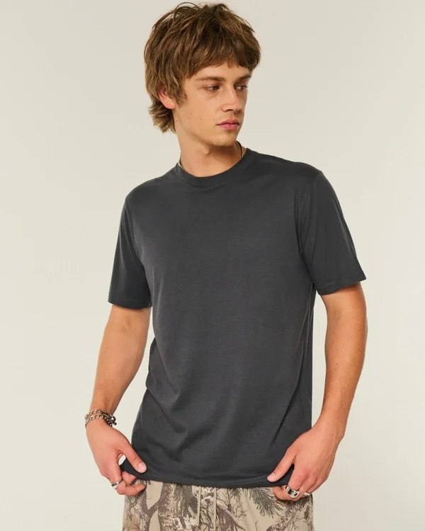Crew-T-Shirt in klassischer Passform Crew-T-Shirt in klassischer Passform