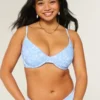 Curvy-Bikini-Oberteil mit Bügel und tiefem Ausschnitt