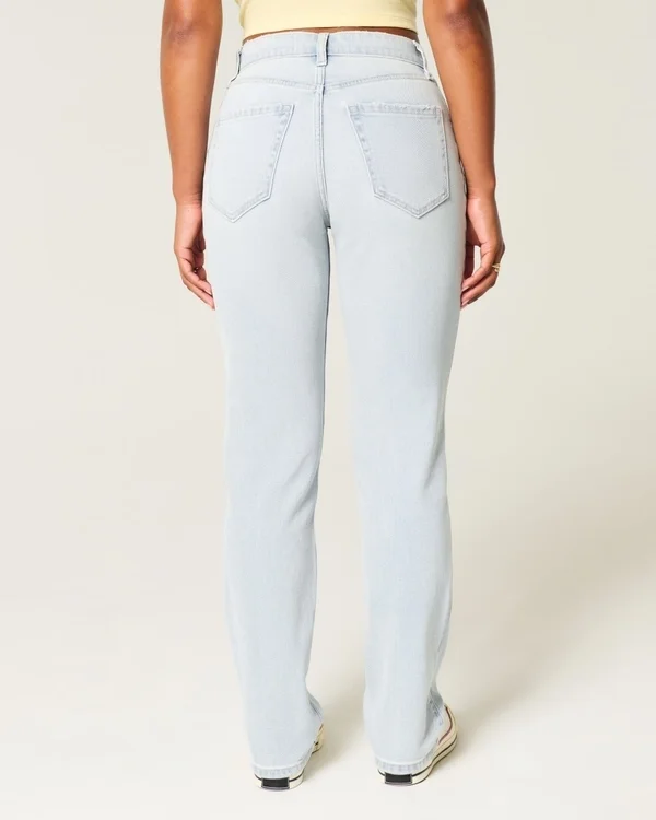 Curvy High-Rise Light Wash Straight Jeans Curvy High-Rise Light Wash Straight Jeans