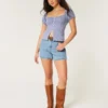 Curvy High-Rise Relaxed Denim Shorts in mittlerer Waschung, 5″ Curvy High-Rise Relaxed Denim Shorts in mittlerer Waschung, 5″