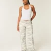 Curvy Low-Rise Y2K Camo Baggy Jeans Curvy Low-Rise Y2K Camo Baggy Jeans