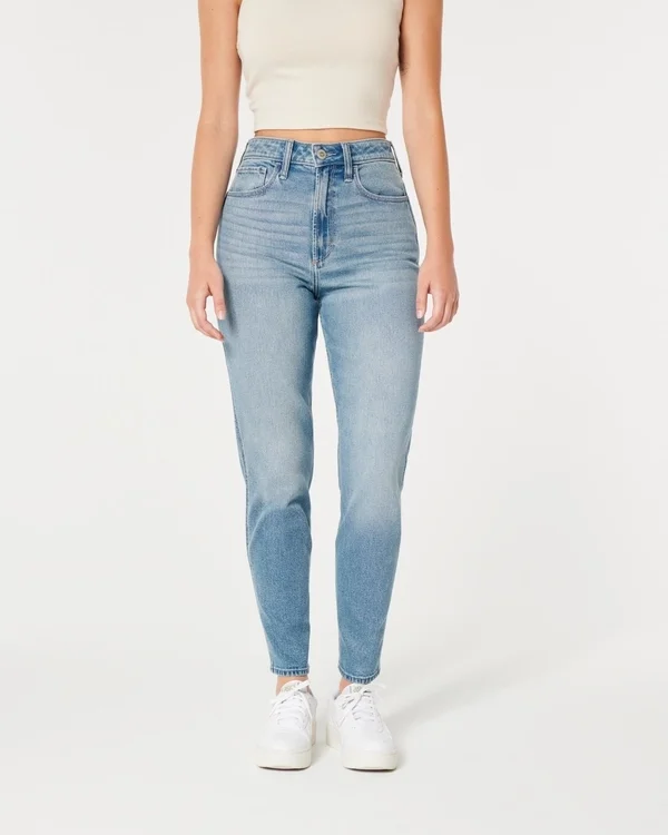 Curvy Ultra High-Rise Mom Jeans in mittlerer Waschung Curvy Ultra High-Rise Mom Jeans in mittlerer Waschung