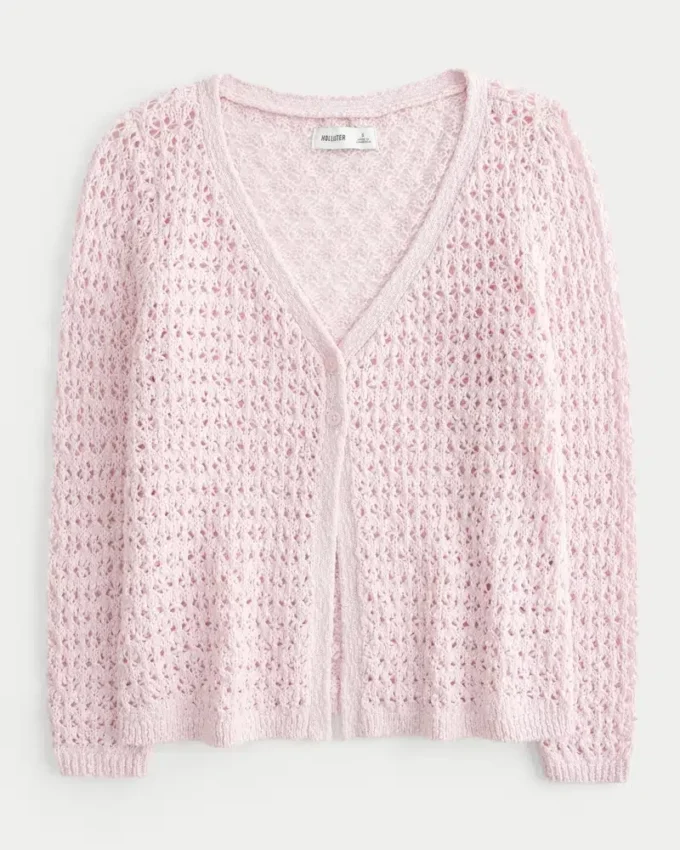 Dreiviertelärmelige Strickjacke im Häkelstil