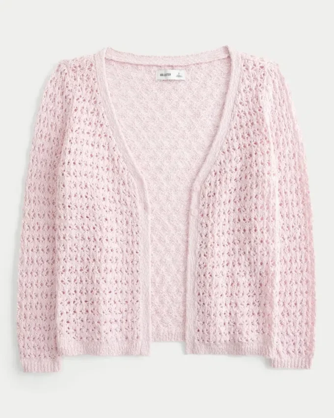 Dreiviertelärmelige Strickjacke im Häkelstil