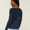 Einfach zu bindendes Henley-Babydoll-Oberteil Einfach zu bindendes Henley-Babydoll-Oberteil