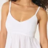 Einfaches Babydoll-Oberteil im Häkelstil Einfaches Babydoll-Oberteil im Häkelstil