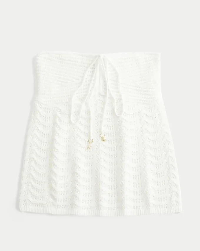 Einfaches trägerloses Babydoll-Oberteil im Häkelstil Einfaches trägerloses Babydoll-Oberteil im Häkelstil