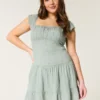 Flatterärmel-Skort-Kleid Flatterärmel-Skort-Kleid
