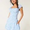 Flatterärmel-Skort-Kleid Flatterärmel-Skort-Kleid
