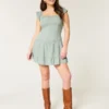 Flatterärmel-Skort-Kleid Flatterärmel-Skort-Kleid