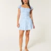 Flatterärmel-Skort-Kleid Flatterärmel-Skort-Kleid