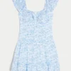 Flatterärmel-Skort-Kleid Flatterärmel-Skort-Kleid