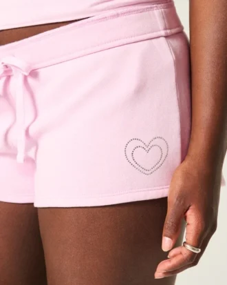 Fleece-Mini-Shorts mit Herz-Grafik