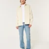 Gerade geschnittene Jeans in mittlerer Waschung Gerade geschnittene Jeans in mittlerer Waschung