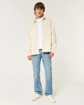 Gerade geschnittene Jeans in mittlerer Waschung