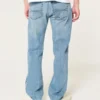 Gerade geschnittene Jeans in mittlerer Waschung Gerade geschnittene Jeans in mittlerer Waschung