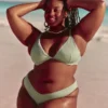 Gerippte Cheekiest-Bikinihose mit hohem Beinausschnitt