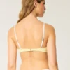 Geripptes Bikini-Oberteil mit Bügeln und tiefem Ausschnitt Geripptes Bikini-Oberteil mit Bügeln und tiefem Ausschnitt