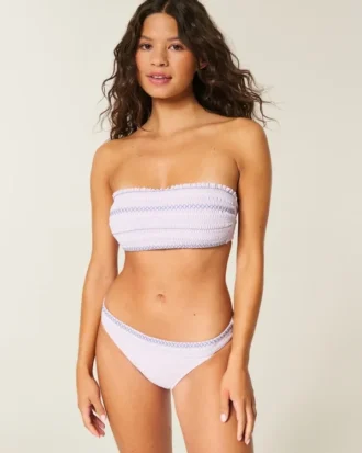 Gesmokte Taille, hoch geschnittene Cheekiest-Bikinihose