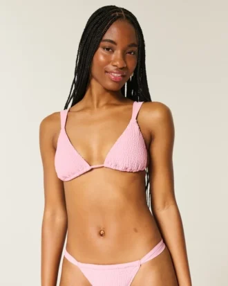 Gesmoktes Triangel-Bikini-Oberteil mit überkreuzten Trägern