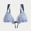 Gesmoktes Triangel-Bikini-Oberteil mit überkreuzten Trägern Gesmoktes Triangel-Bikini-Oberteil mit überkreuzten Trägern