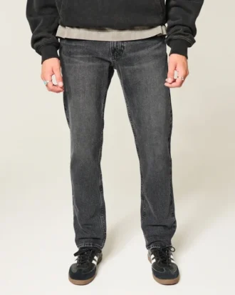 Gewaschene schwarze Slim-Fit-Jeans