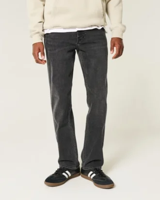 Gewaschene schwarze Straight-Jeans