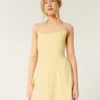 Gilly Hicks Active Kleid mit Riemchen am Rücken Gilly Hicks Active Kleid mit Riemchen am Rücken