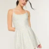 Gilly Hicks Active Kleid mit Riemchen am Rücken Gilly Hicks Active Kleid mit Riemchen am Rücken