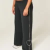Gilly Hicks Active Recharge Baggy-Hose mit Herzspitzen Gilly Hicks Active Recharge Baggy-Hose mit Herzspitzen