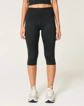 Gilly Hicks Active Recharge Capri-Hose