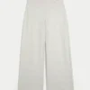 Gilly Hicks Active Recharge Foldover-Hose mit weitem Bein Gilly Hicks Active Recharge Foldover-Hose mit weitem Bein