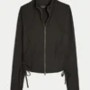 Gilly Hicks Active Recharge Jacke mit seitlichem Bindegürtel und Reißverschluss Gilly Hicks Active Recharge Jacke mit seitlichem Bindegürtel und Reißverschluss