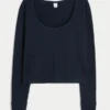 Gilly Hicks Bequemes Langarm-Shirt mit Waffelmuster und Rundhalsausschnitt Gilly Hicks Bequemes Langarm-Shirt mit Waffelmuster und Rundhalsausschnitt