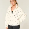 Gilly Hicks Besticktes Sherpa-Sweatshirt mit Reißverschluss Gilly Hicks Besticktes Sherpa-Sweatshirt mit Reißverschluss