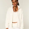 Gilly Hicks Sherpa-Sweatshirt mit Reißverschluss Gilly Hicks Sherpa-Sweatshirt mit Reißverschluss