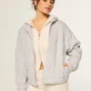 Gilly Hicks Sherpa-Sweatshirt mit Reißverschluss Gilly Hicks Sherpa-Sweatshirt mit Reißverschluss