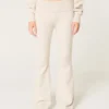 Gilly Hicks Sweater-Strickhose mit umgeschlagenem Bund und ausgestelltem Bein Gilly Hicks Sweater-Strickhose mit umgeschlagenem Bund und ausgestelltem Bein