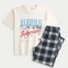 Grafik-T-Shirt und Flanell-Schlafanzughose Grafik-T-Shirt und Flanell-Schlafanzughose