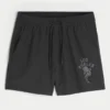 Grafische Active-Shorts in mittlerer Länge Grafische Active-Shorts in mittlerer Länge