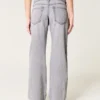 Graue Baggy-Jeans mit niedriger Leibhöhe Graue Baggy-Jeans mit niedriger Leibhöhe