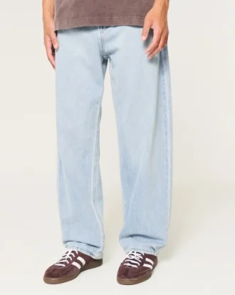 Hell gewaschene Baggy-Jeans