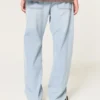 Hell gewaschene Baggy-Jeans