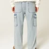 Hellblaue Baggy-Cargohose