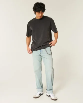 Hellblaue Downforce Racing Graphic Loose Jeans