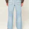 Hellblaue Relaxed Bootcut Jeans