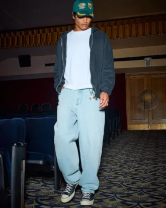 Hellblaue Skater-Baggy-Jeans